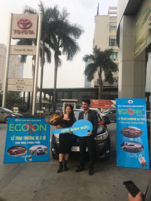 Trao thưởng xe nhà phân phối Đức Anh